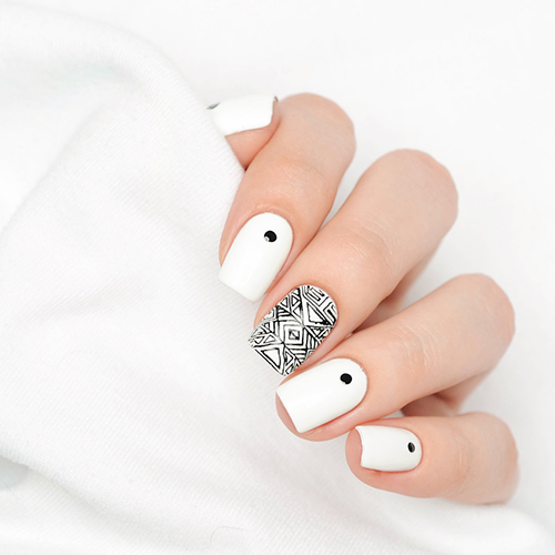 Gel manicure service and nail care schedule Foley Alabama